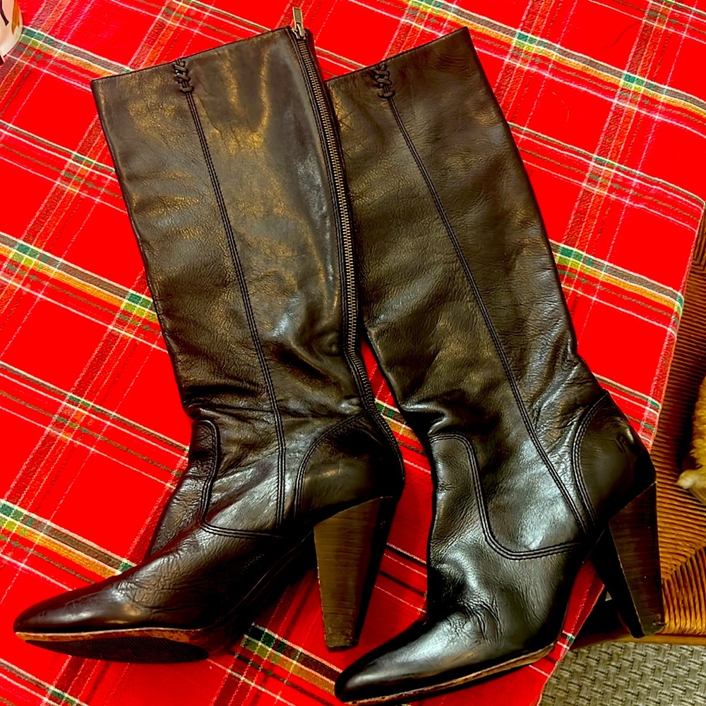 Frye Regina black leather boots. 8.5 GUC